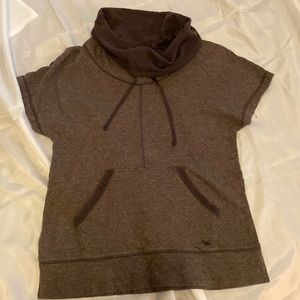 Eddie Bauer short sleeve cowl neck sweatshirt